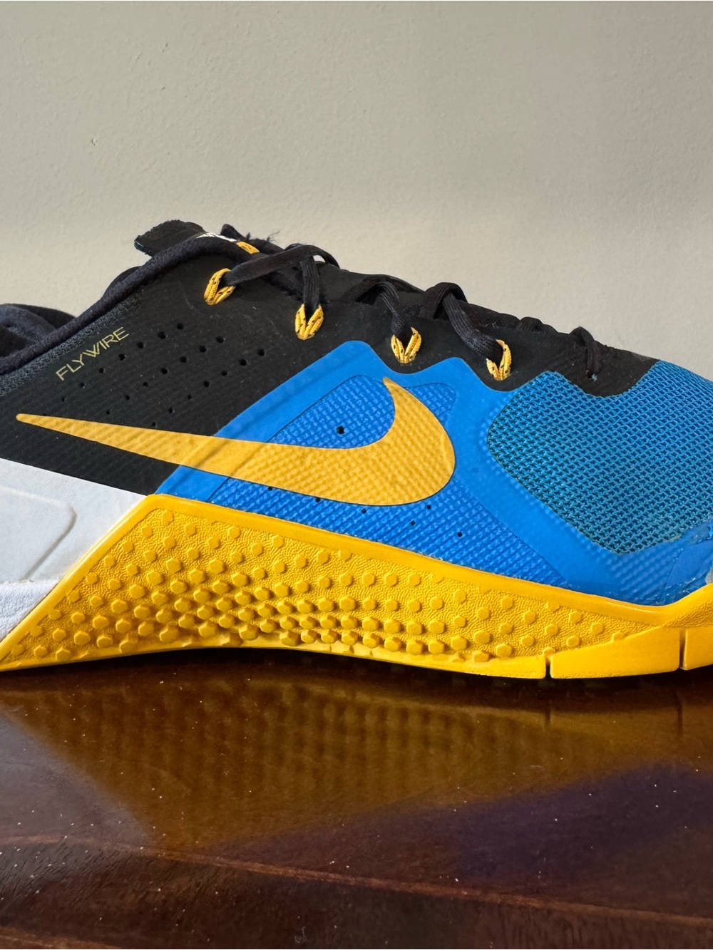 Nike Metcon 2 Cross-Training Shoes in the "Photo Blue / University Gold”